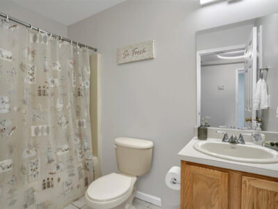 South Fallsburg Villa 9 bedroom 6 bath sleeps 24+