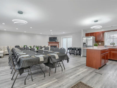 South Fallsburg Villa 9 bedroom 6 bath sleeps 24+