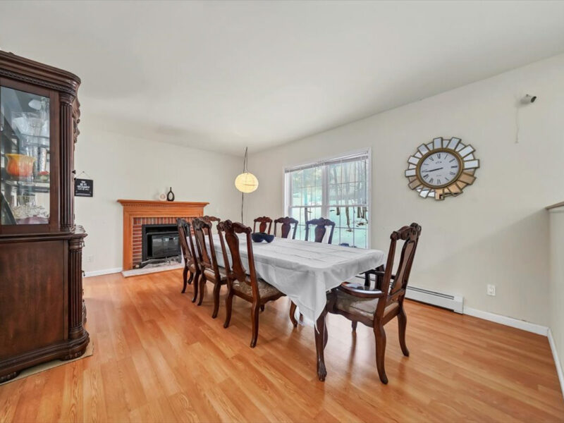 South Fallsburg 4 bedrooms 3 bathrooms sleeps 11