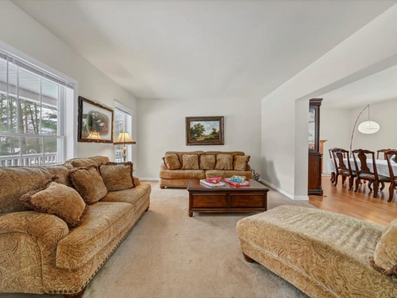 South Fallsburg 4 bedrooms 3 bathrooms sleeps 11