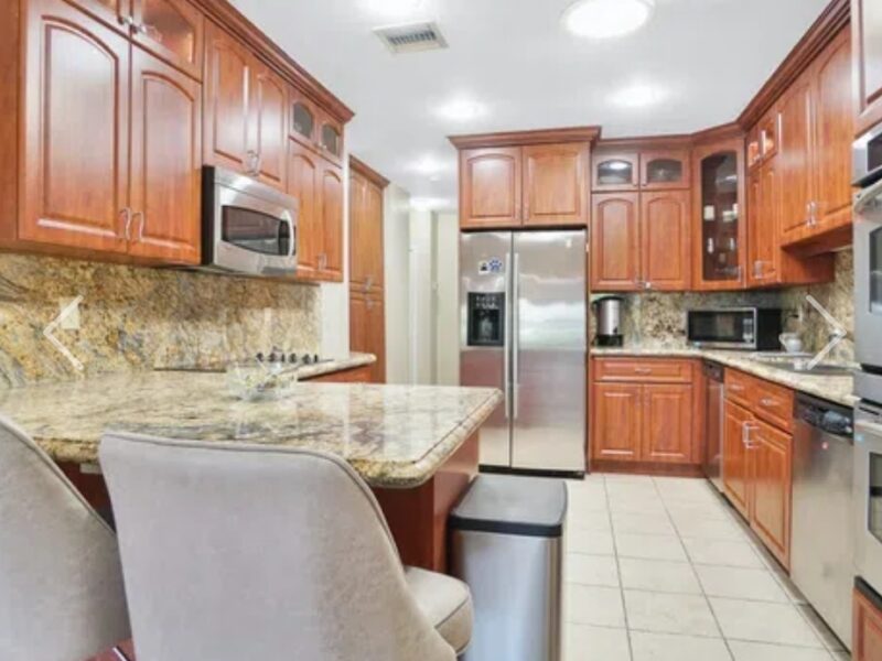 North Miami Beach Fort Lauderdale Florida-Beautiful 3 Bedroom 4 Bathroom Located in North Miami Beach.
