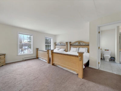 South Fallsburg 4 bedrooms 3 bathrooms sleeps 11