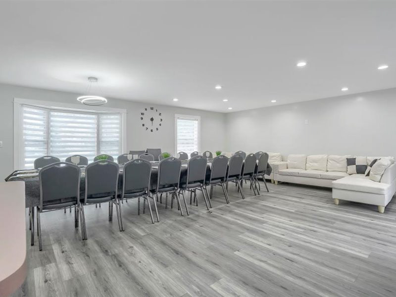 South Fallsburg Villa 9 bedroom 6 bath sleeps 24+