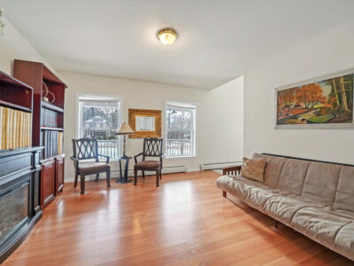 South Fallsburg 4 bedrooms 3 bathrooms sleeps 11