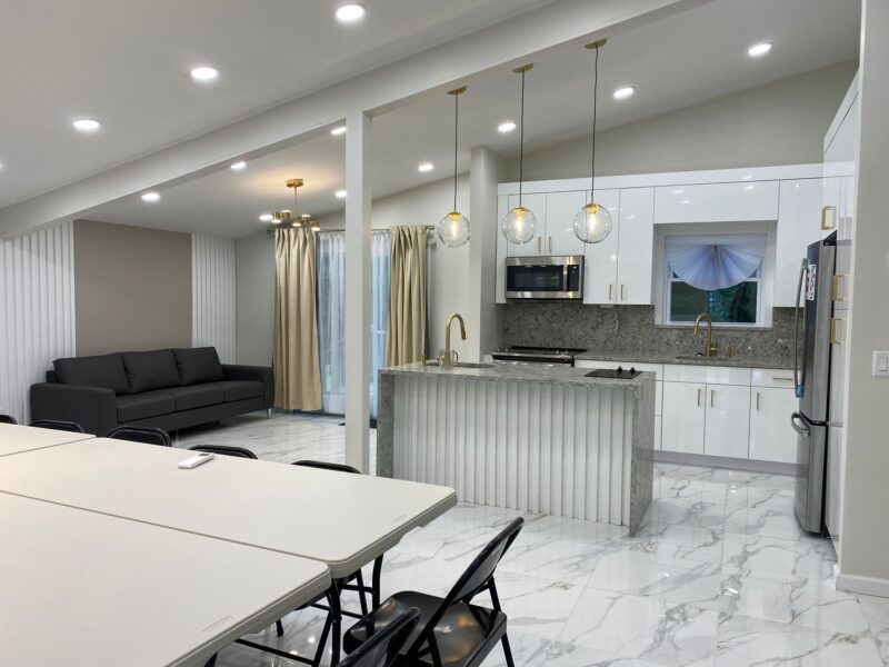 Newly Renovated 4 Bedroom